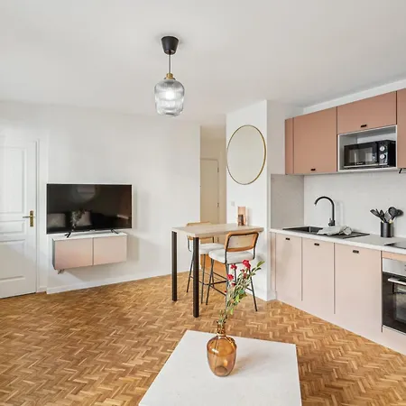 Baraban For 4 People With Balcony Near Part-dieu Апартаменты