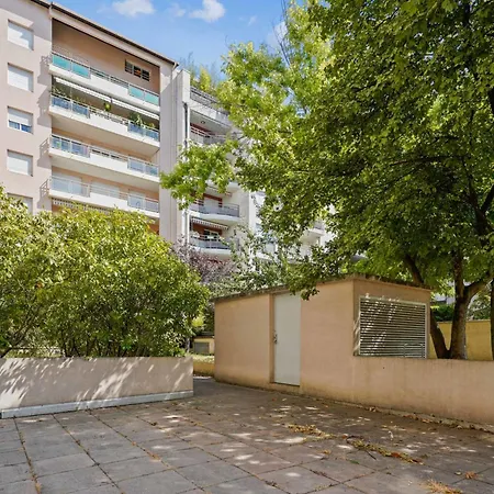 Baraban For 4 People With Balcony Near Part-dieu Апартаменты Лион