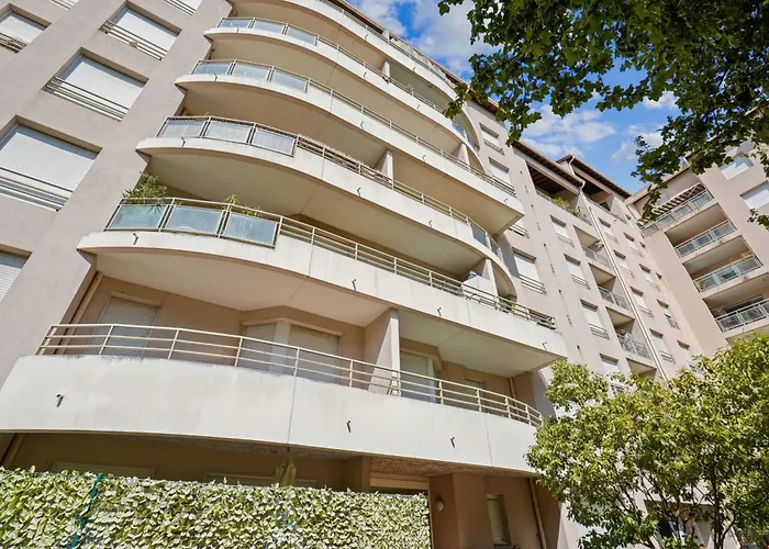 アパート Baraban For 4 People With Balcony Near Part-dieu *